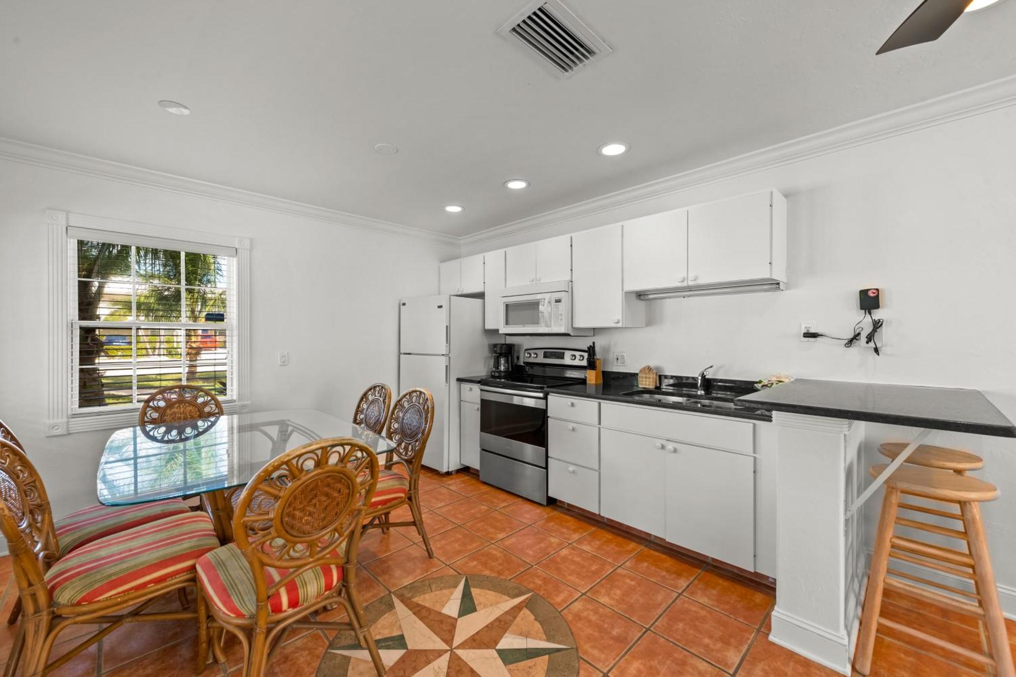 בראדנטון ביץ' Tropic Isle At Anna Maria Island Inn מראה חיצוני תמונה