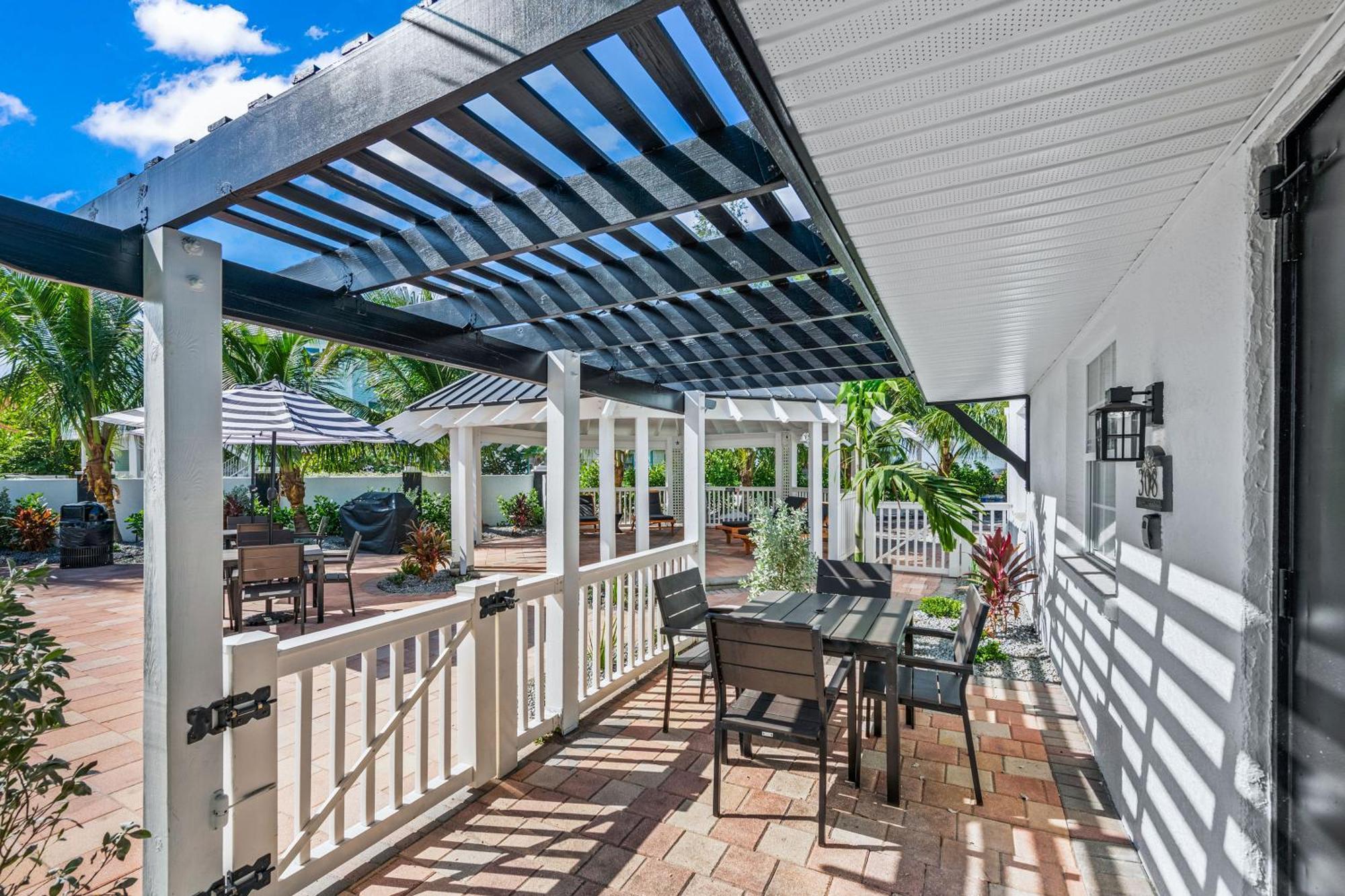 בראדנטון ביץ' Tropic Isle At Anna Maria Island Inn מראה חיצוני תמונה